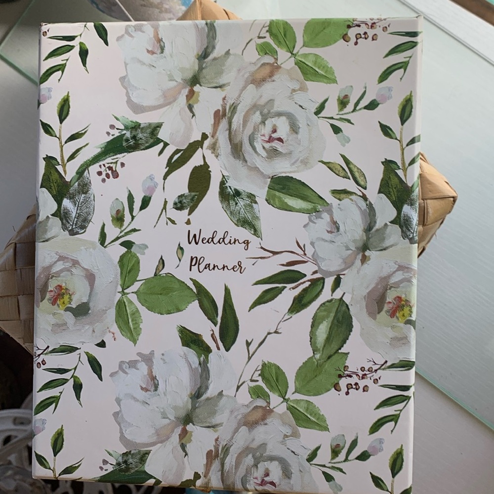 Wedding Planner By Whites & Flowers
